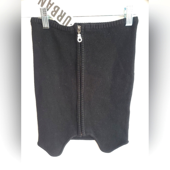 NWT Urban Outfitters Iman Zip Front Mini Skirt Black  Extra Small - Picture 2 of 8